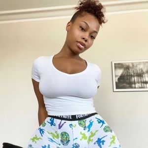 Meet your Posher, Paula